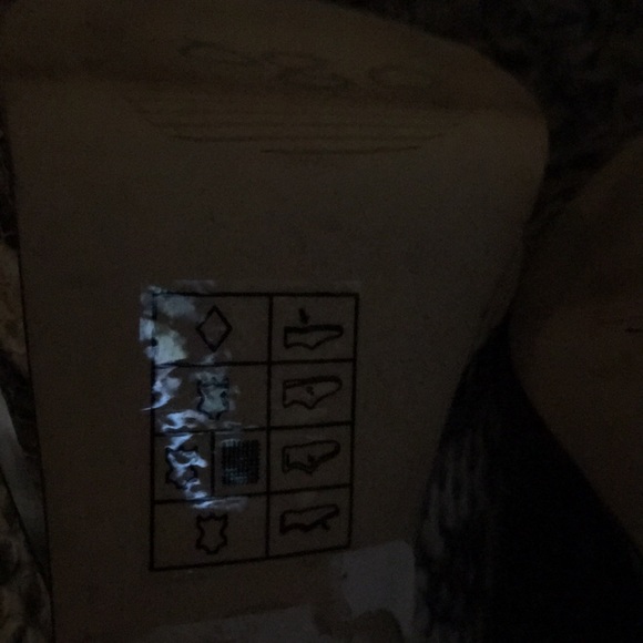 MICHAEL KORS NWT PYTHON REAL LEATHER PLATFORM BOOTIES SIZE 9.5 - Picture 11 of 12